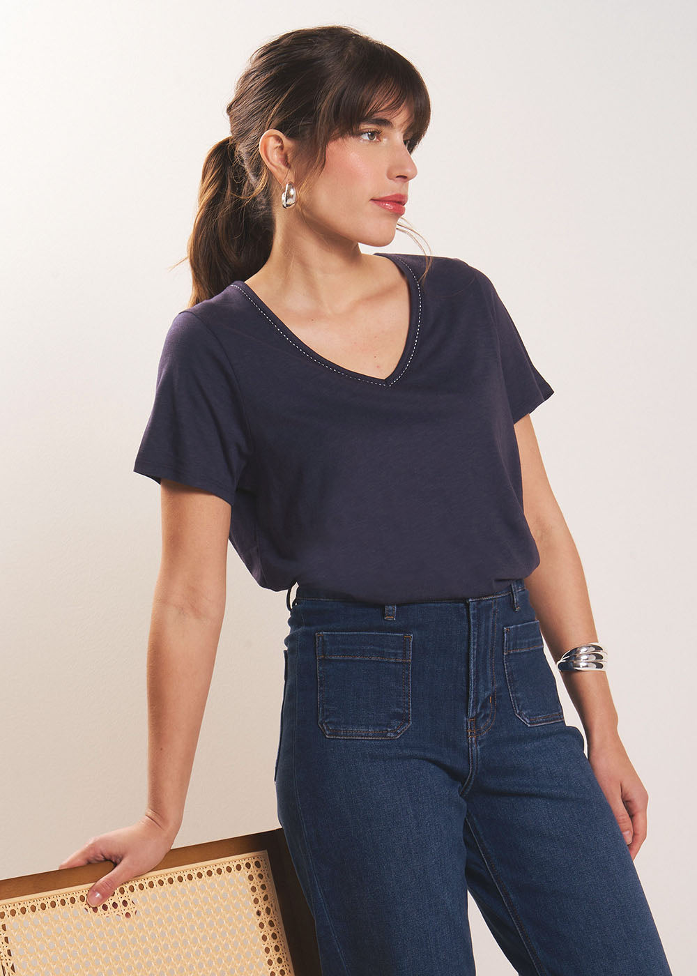 V-neck T-shirt - Sud Express - 5 - Sud Express