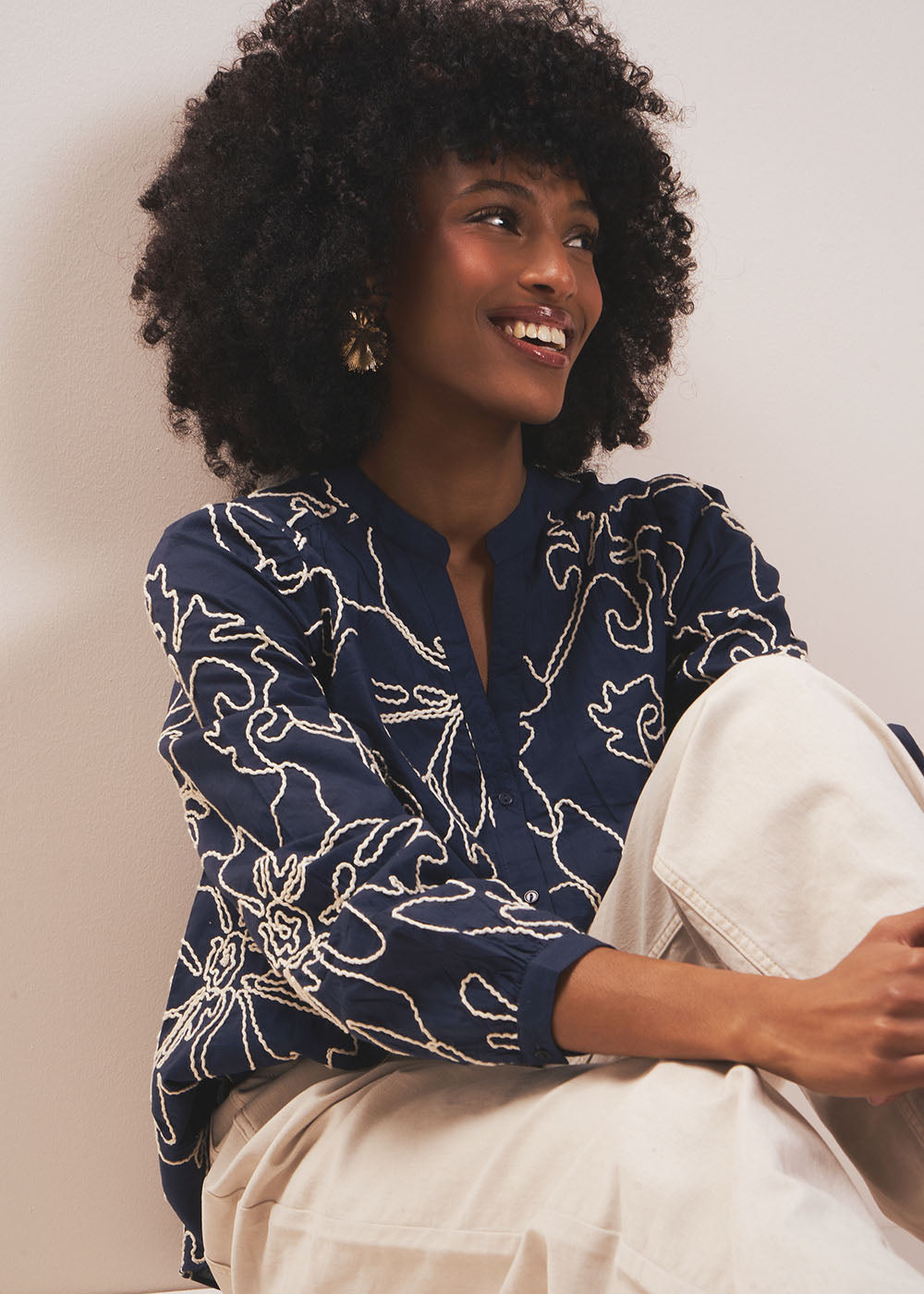 Floral print shirt with Tunisian collar - Sud Express - 7 - Sud Express