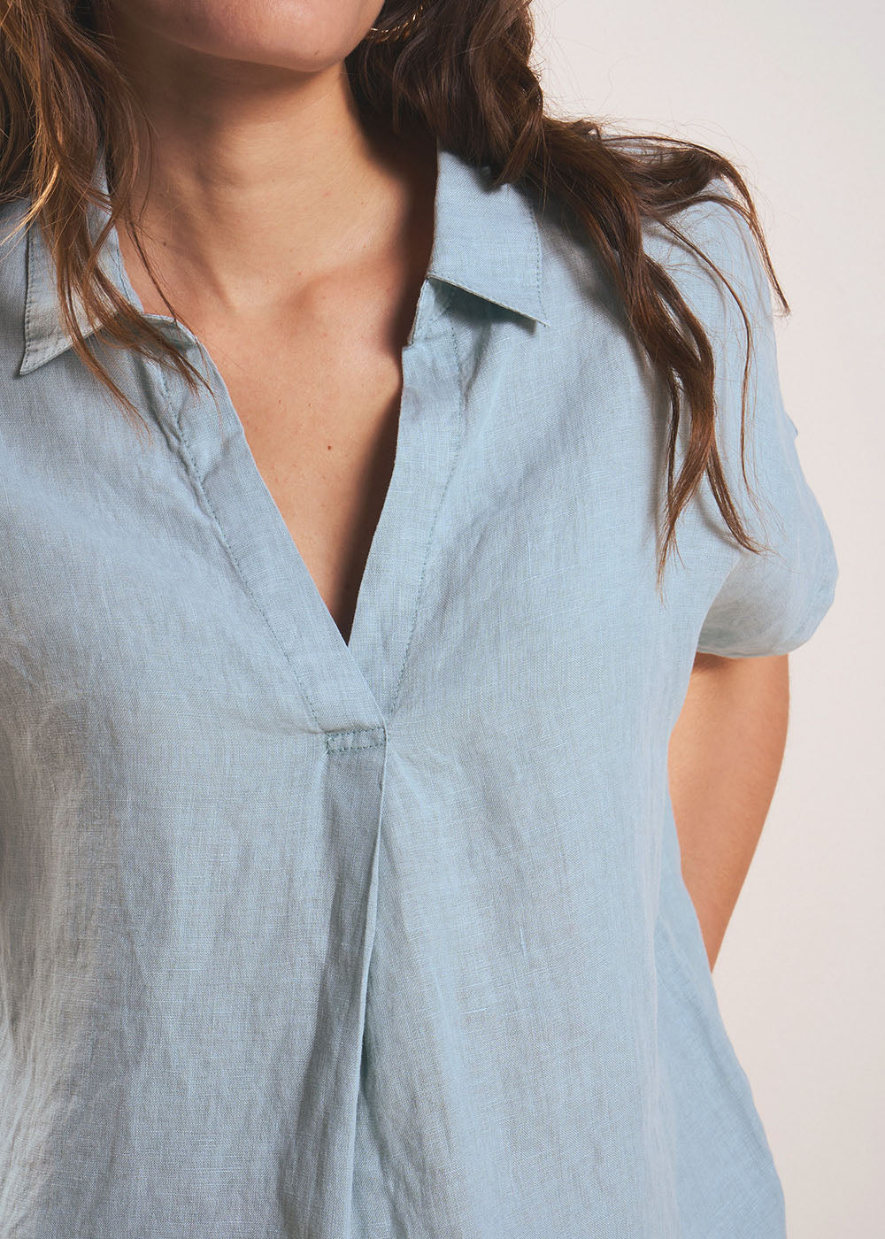 TAMINA Linen Blouse with V Neck - 2 - Sud Express - Sud Express