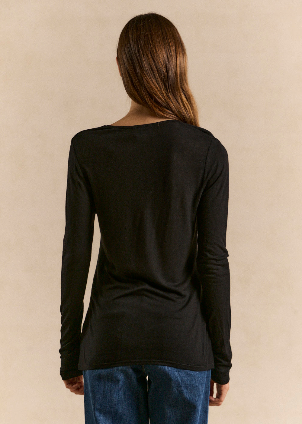 Second-skin fitted cut t-shirt - Sud Express - 2 - Sud Express