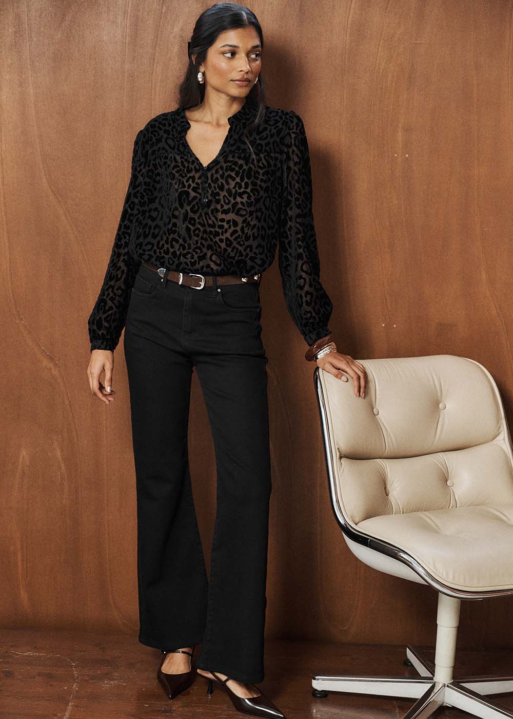 Leopard print blouse with sheer detailing - Sud Express - 3 - Sud Express