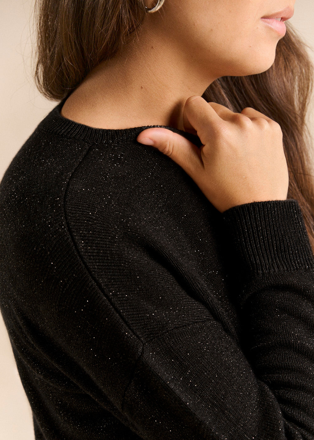 MONAEX Relaxed-fit cashmere jumper with metallic thread - 2 - Sud Express - Sud Express