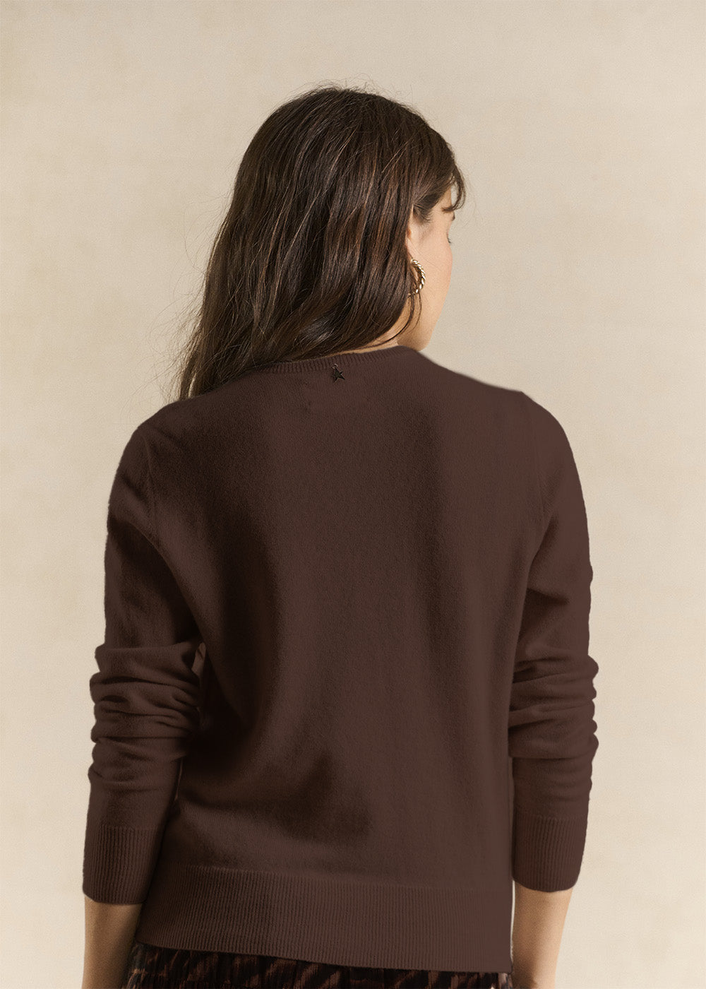 Buttoned cashmere cardigan, straight cut - Sud Express - 3 - Sud Express