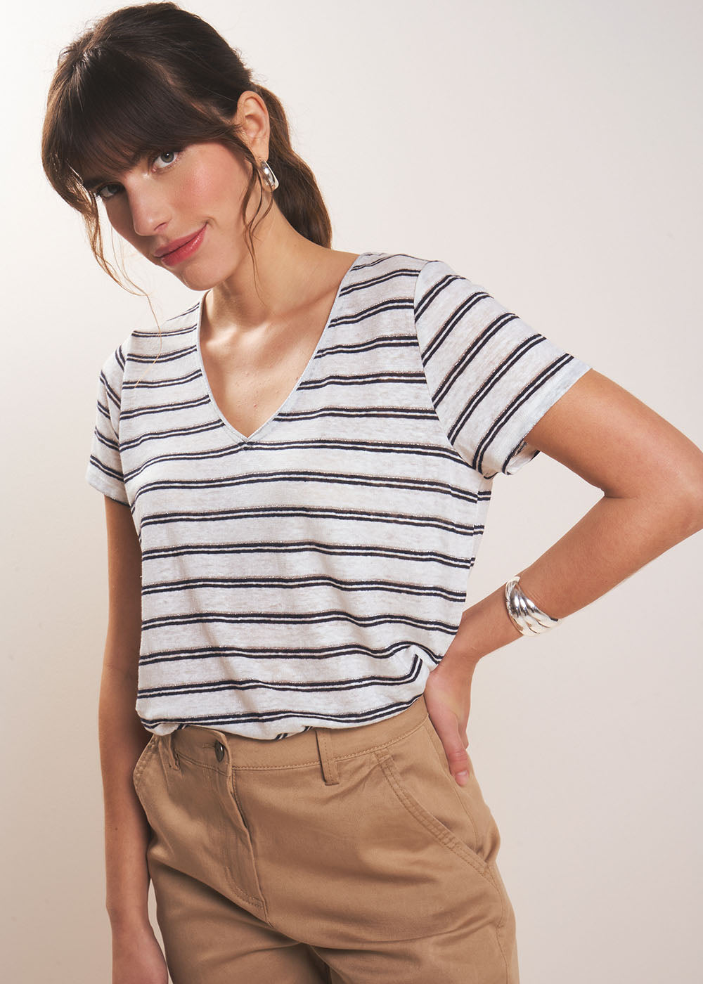 Striped V-neck linen T-shirt - Sud Express - 5 - Sud Express