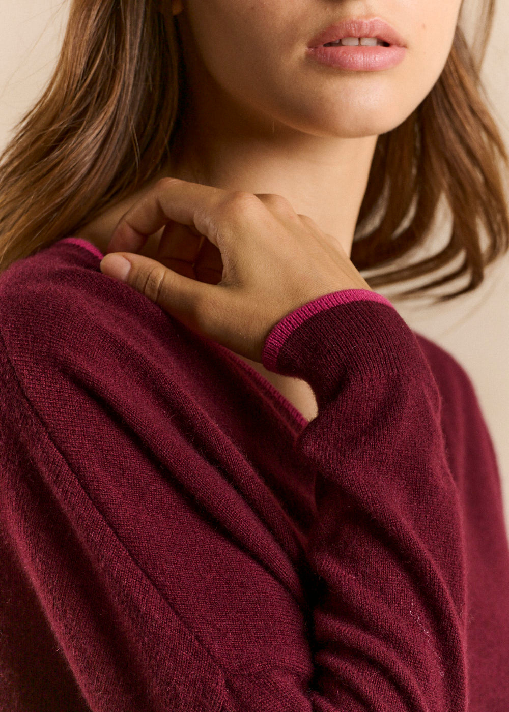 V-neck cashmere jumper - Sud Express - 2 - Sud Express