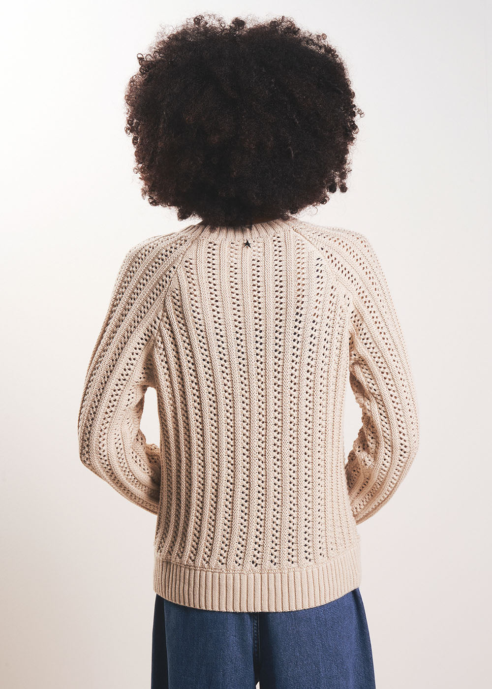 Openwork knit jumper with a round neck - Sud Express - 3 - Sud Express