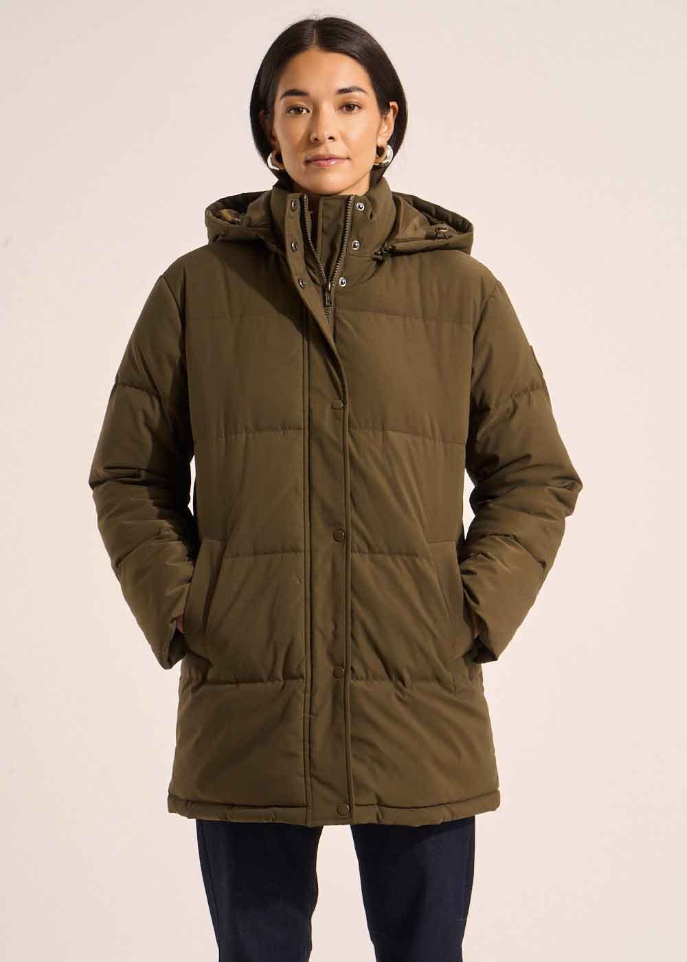 Mid-thigh iridescent puffer jacket with detachable hood - Sud Express - 4 - Sud Express