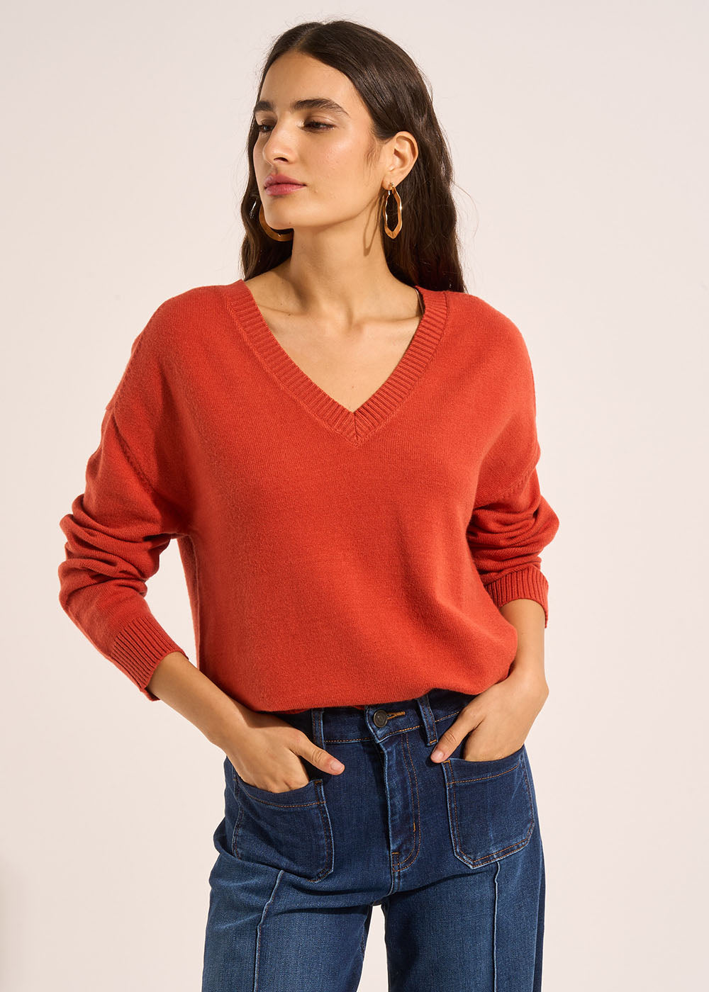 Boxy V-neck sweater - Sud Express - 1 - Sud Express
