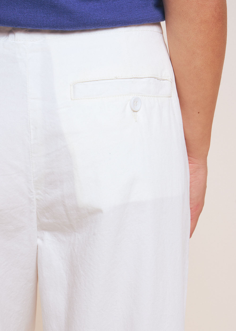 Barrel-fit trousers - Sud Express - 5 - Sud Express