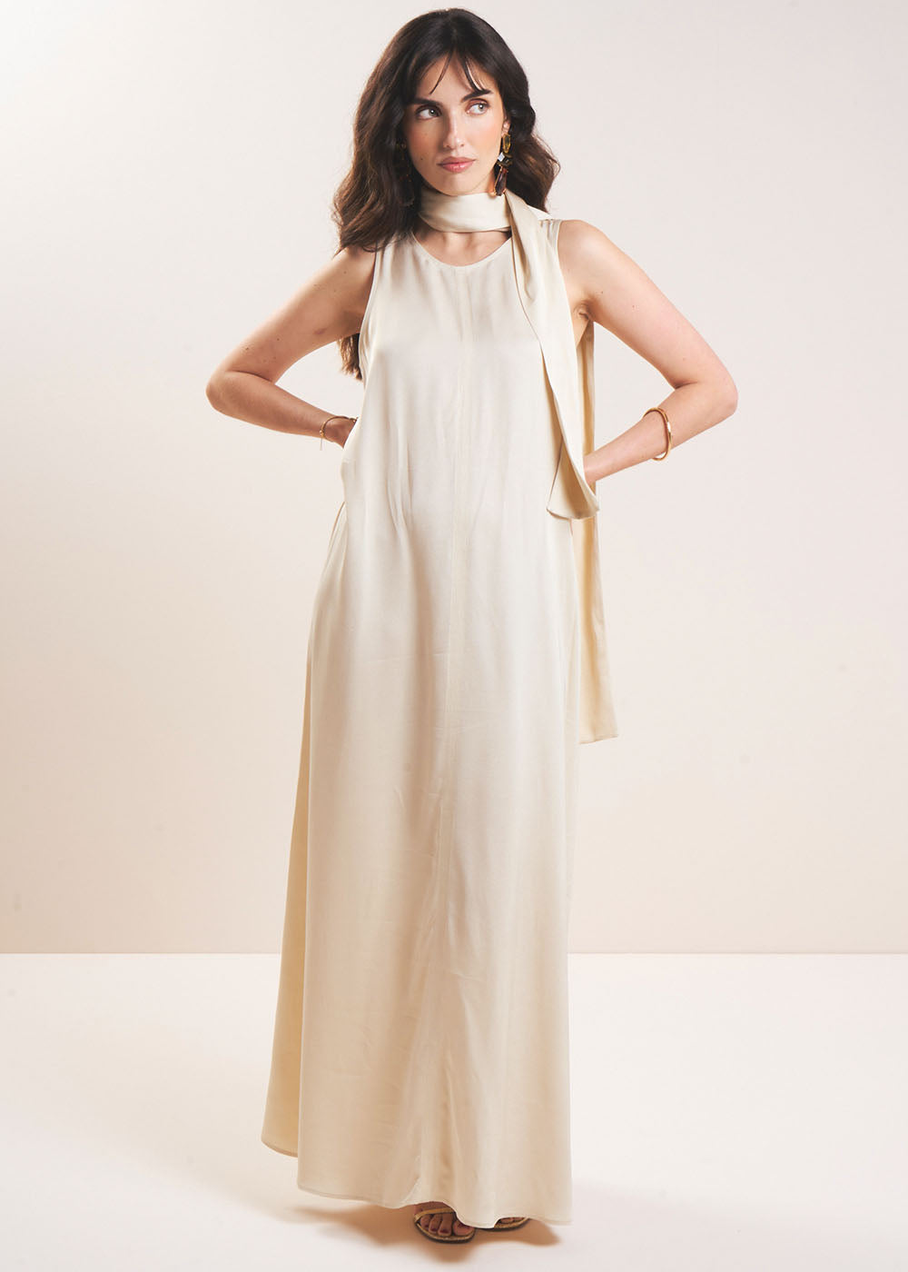 Satin maxi dress - Sud Express - 7 - Sud Express