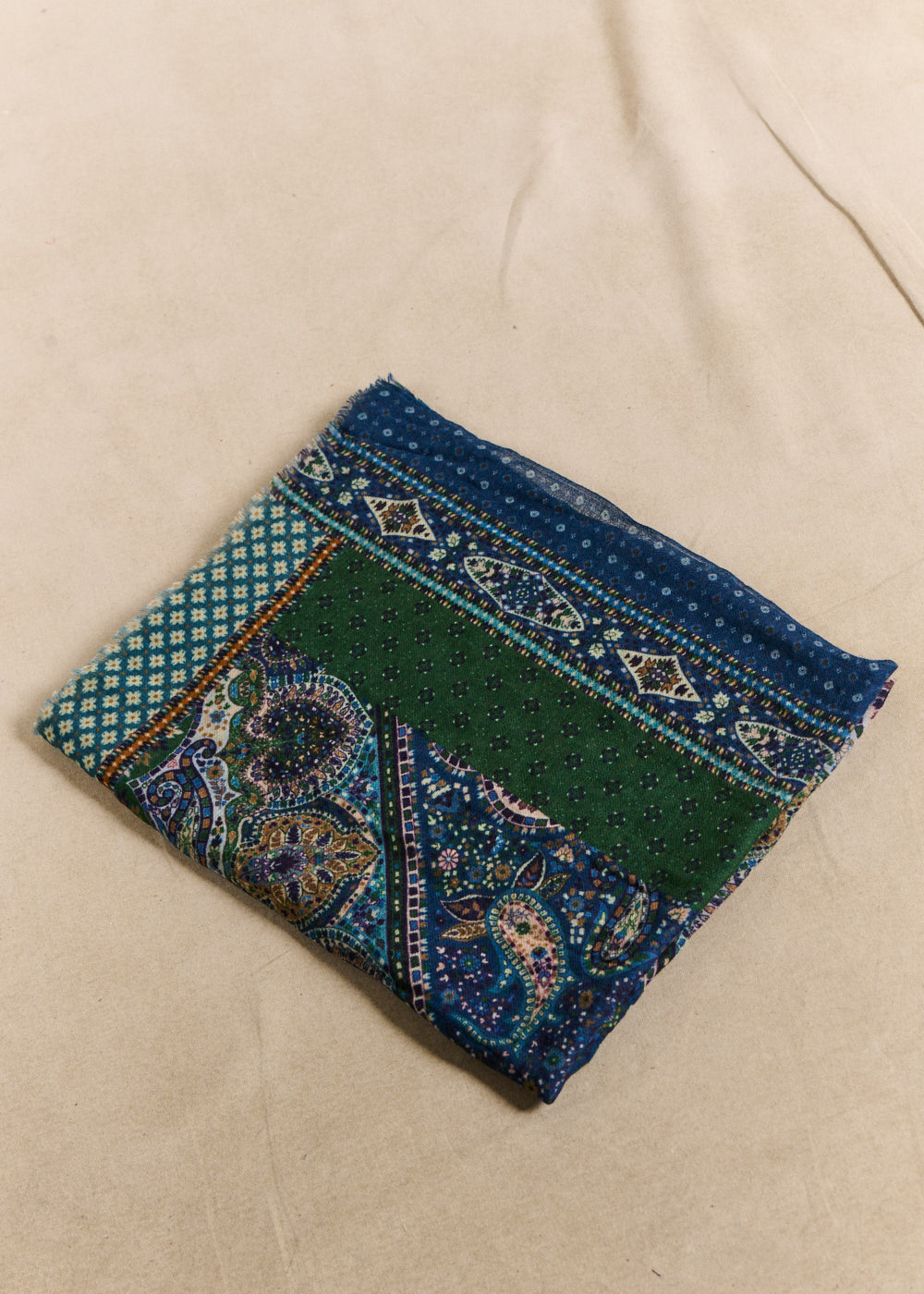 Cashmere-print woollen scarf - Sud Express - 1 - Sud Express