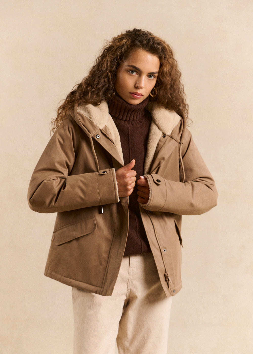 Short water-repellent jacket lined with faux fur and hood - Sud Express - 1 - Sud Express