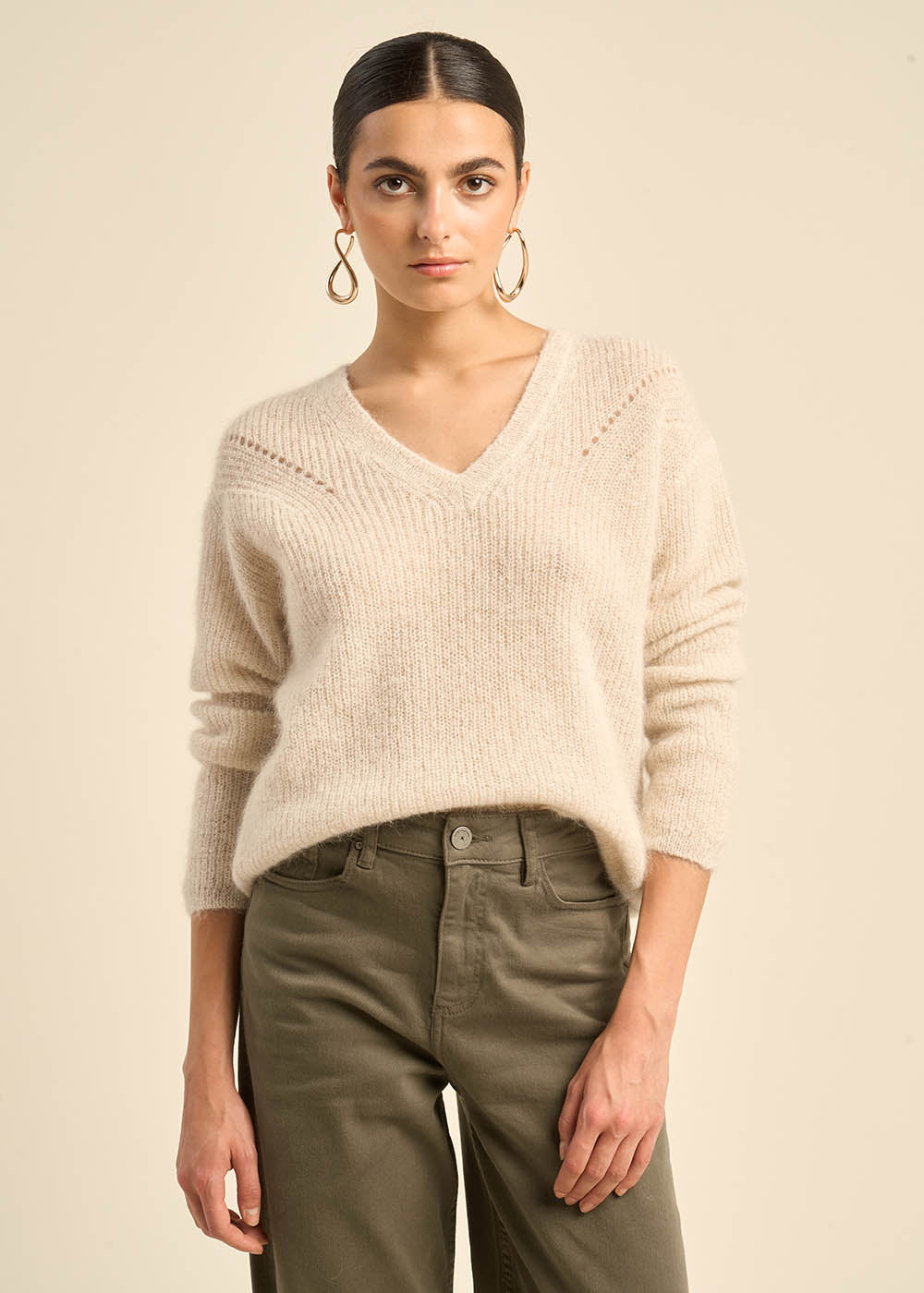 V-neck sweater with 3/4-length sleeves - Sud Express - 5 - Sud Express