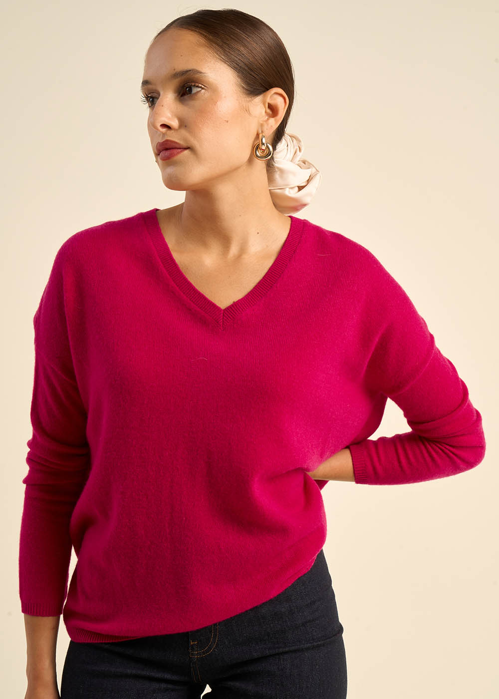 Cashmere V-neck sweater with long sleeves - Sud Express - 1 - Sud Express