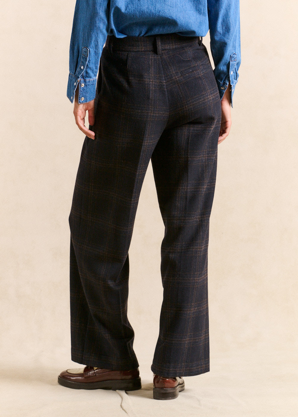 High-waisted, wide-leg checked trousers - Sud Express - 3 - Sud Express