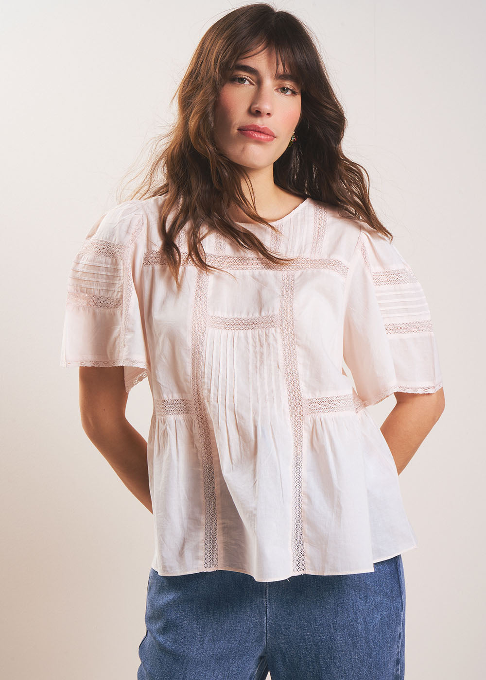 Short-sleeved top with openwork details - Sud Express - 1 - Sud Express