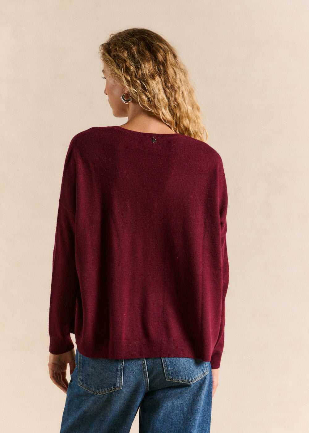 Cashmere V-neck sweater flared fit - Sud Express - 3 - Sud Express