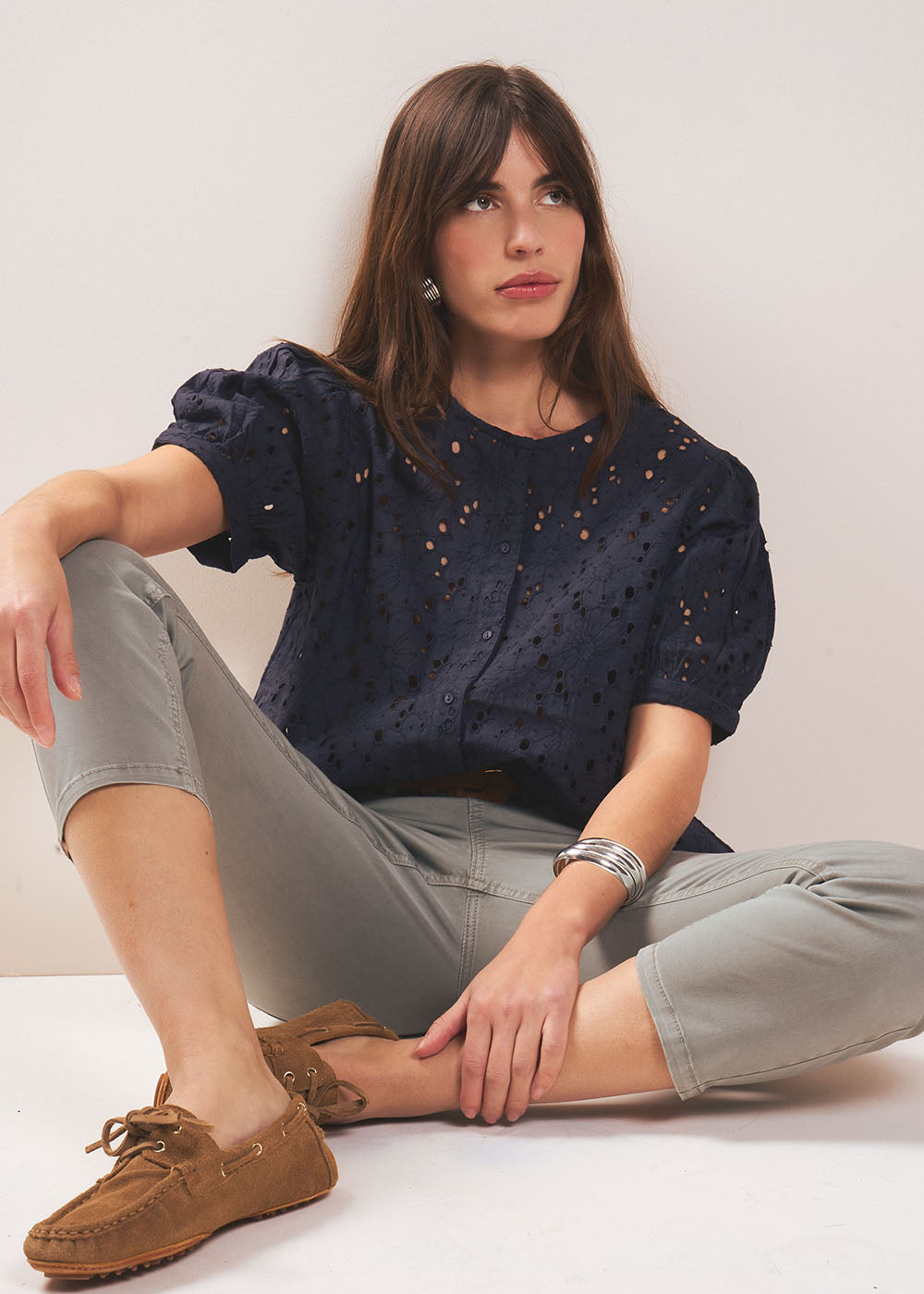 Eyelet embroidery blouse - Sud Express - 1 - Sud Express