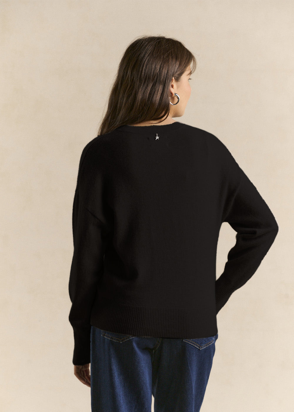 Short V-neck cashmere cardigan - Sud Express - 3 - Sud Express