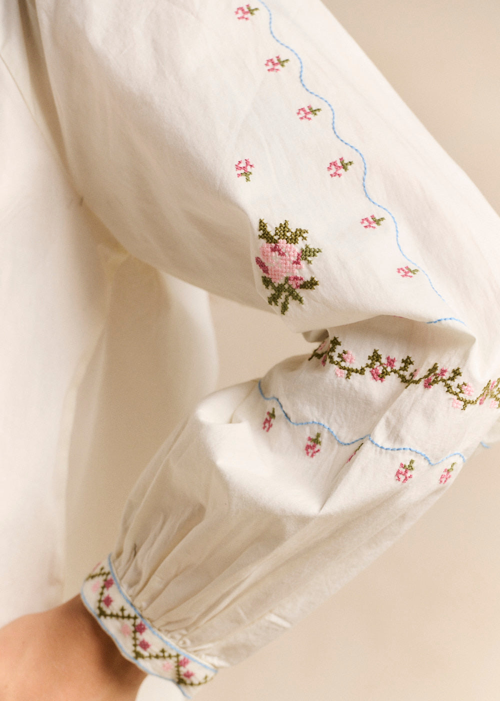 Embroidered cotton blouse - Sud Express - 5 - Sud Express