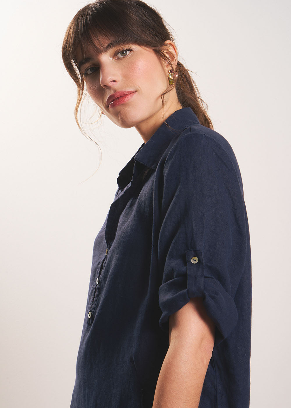 Short linen dress with shirt collar - Sud Express - 4 - Sud Express