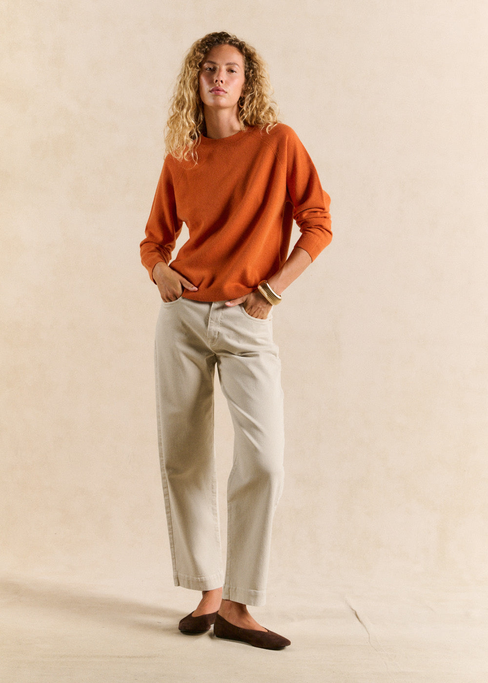 Round-neck 100% wool jumper with ribbed detail - Sud Express - 5 - Sud Express