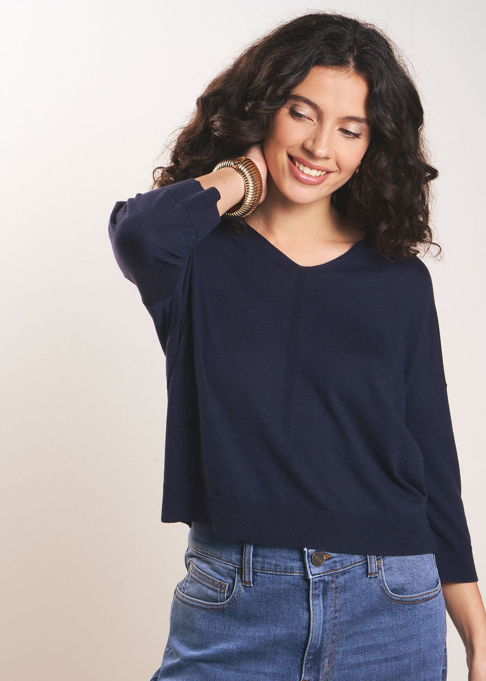 Oversized V-neck jumper with mid-length sleeves - Sud Express - 5 - Sud Express