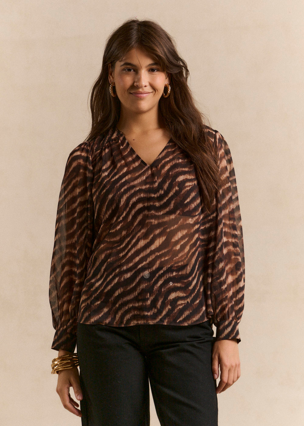 Top with a loose fit and animal print - Sud Express - 5 - Sud Express