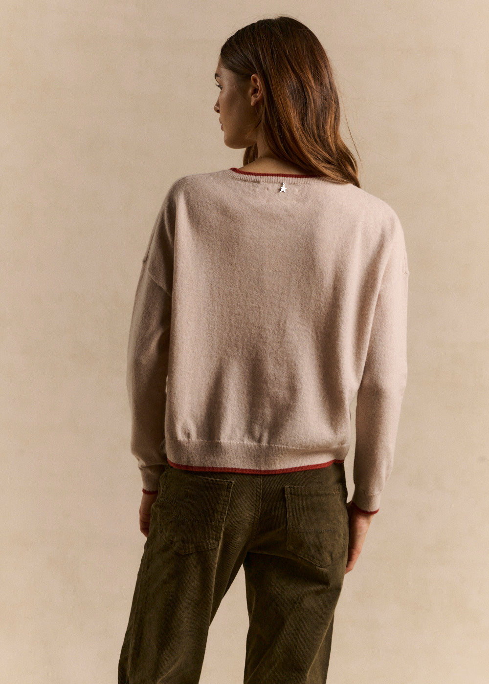 Boat neck cashmere sweater, boxy fit - Sud Express - 3 - Sud Express