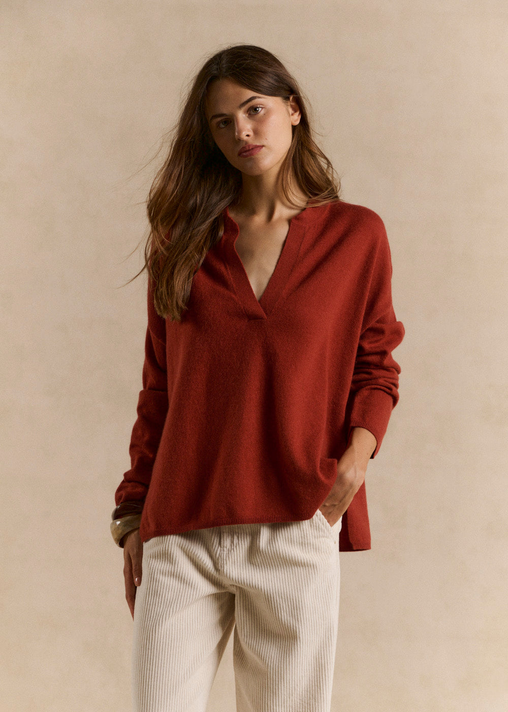 Loose-fitting cashmere jumper with a Tunisian collar - Sud Express - 1 - Sud Express