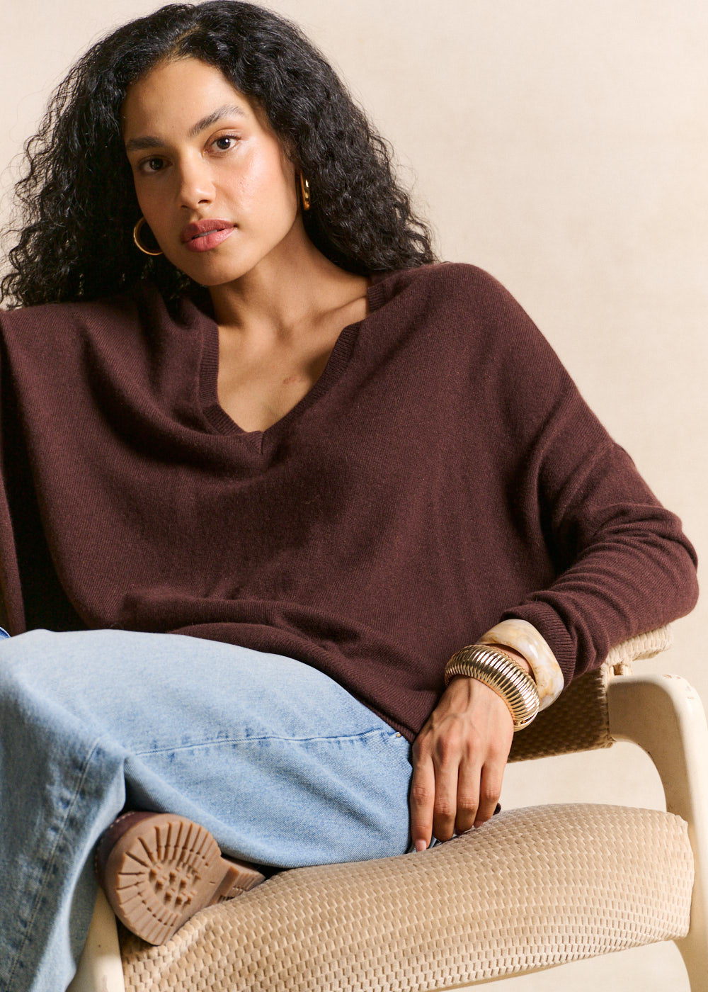 Cashmere V-neck sweater flared fit - Sud Express - 1 - Sud Express
