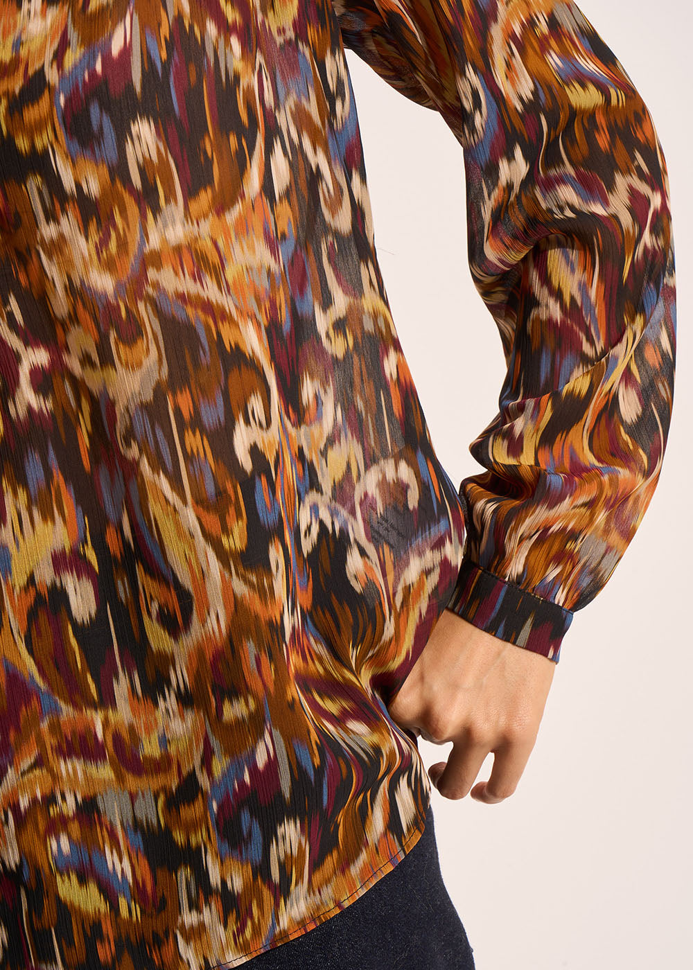 Loose-fitting long-sleeved blouse with multicoloured print - Sud Express - 4 - Sud Express