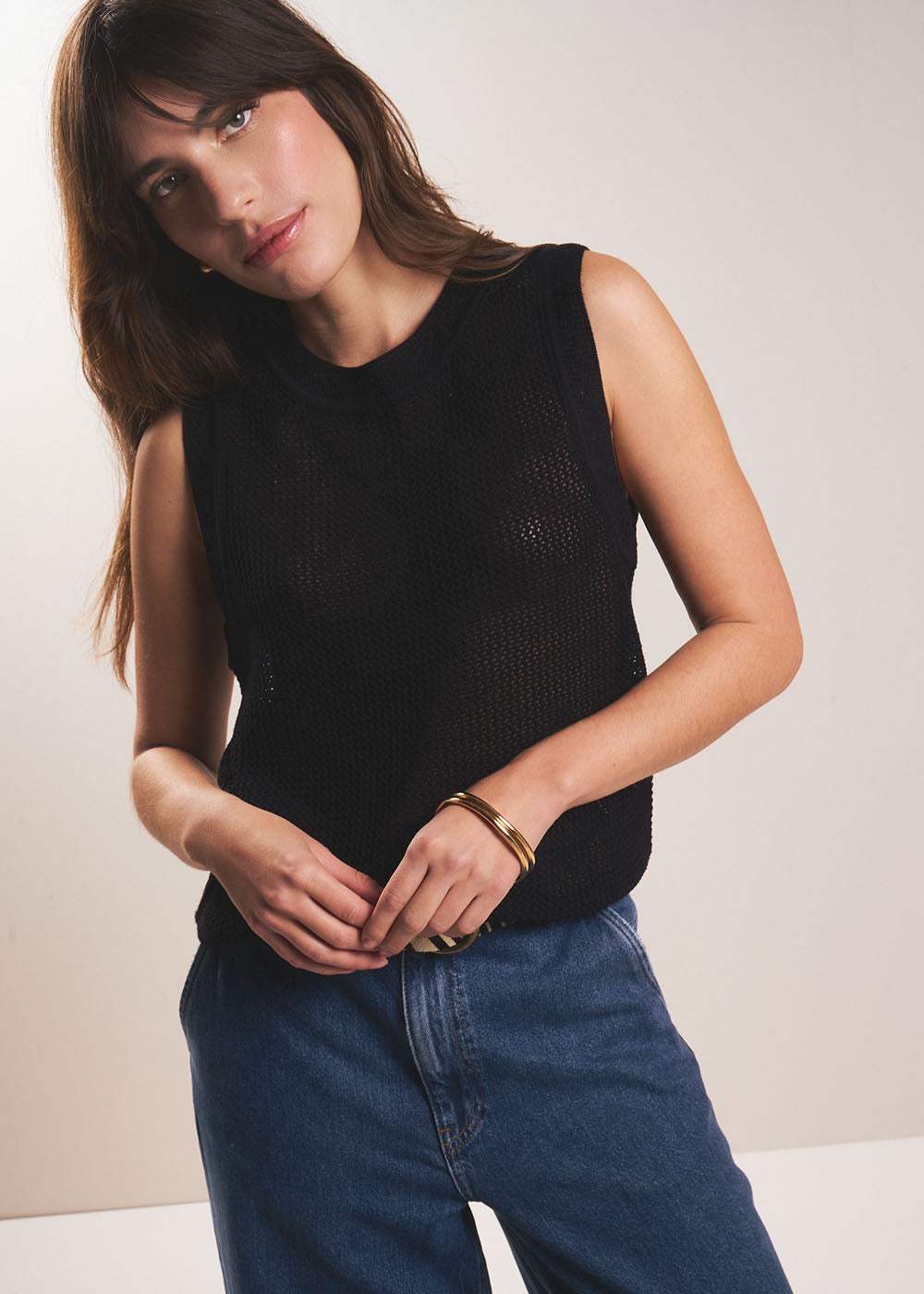 Knitted vest top with details at the armholes - Sud Express - 5 - Sud Express