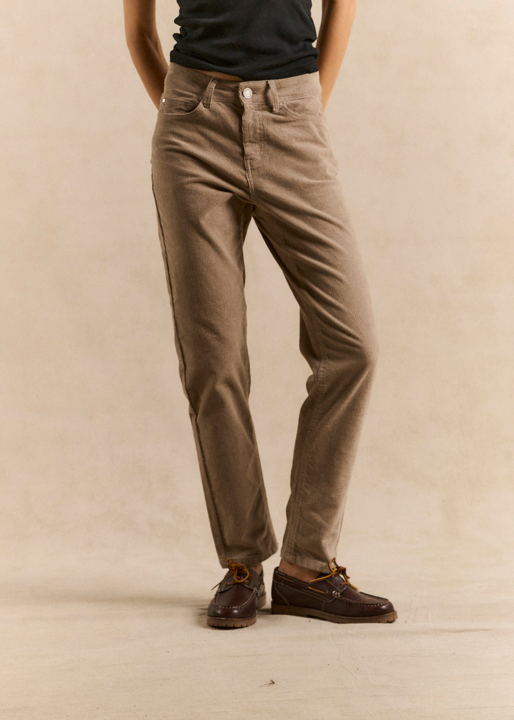 Slim-fit corduroy pants - Sud Express - 2 - Sud Express