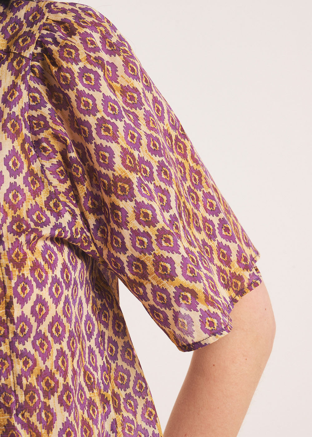 Graphic printed blouse - Sud Express - 5 - Sud Express