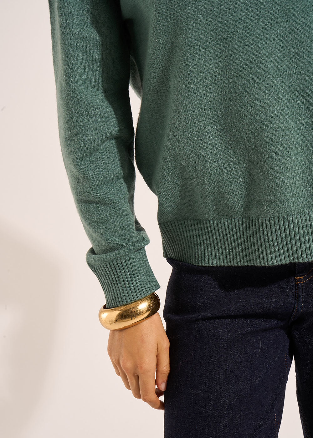 Boxy V-neck sweater - Sud Express - 4 - Sud Express
