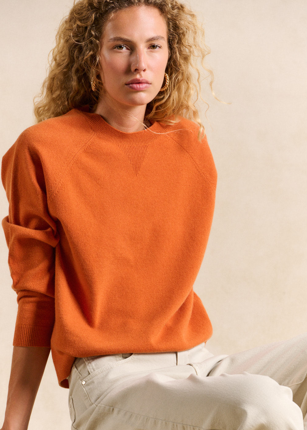 Round-neck 100% wool jumper with ribbed detail - Sud Express - 1 - Sud Express