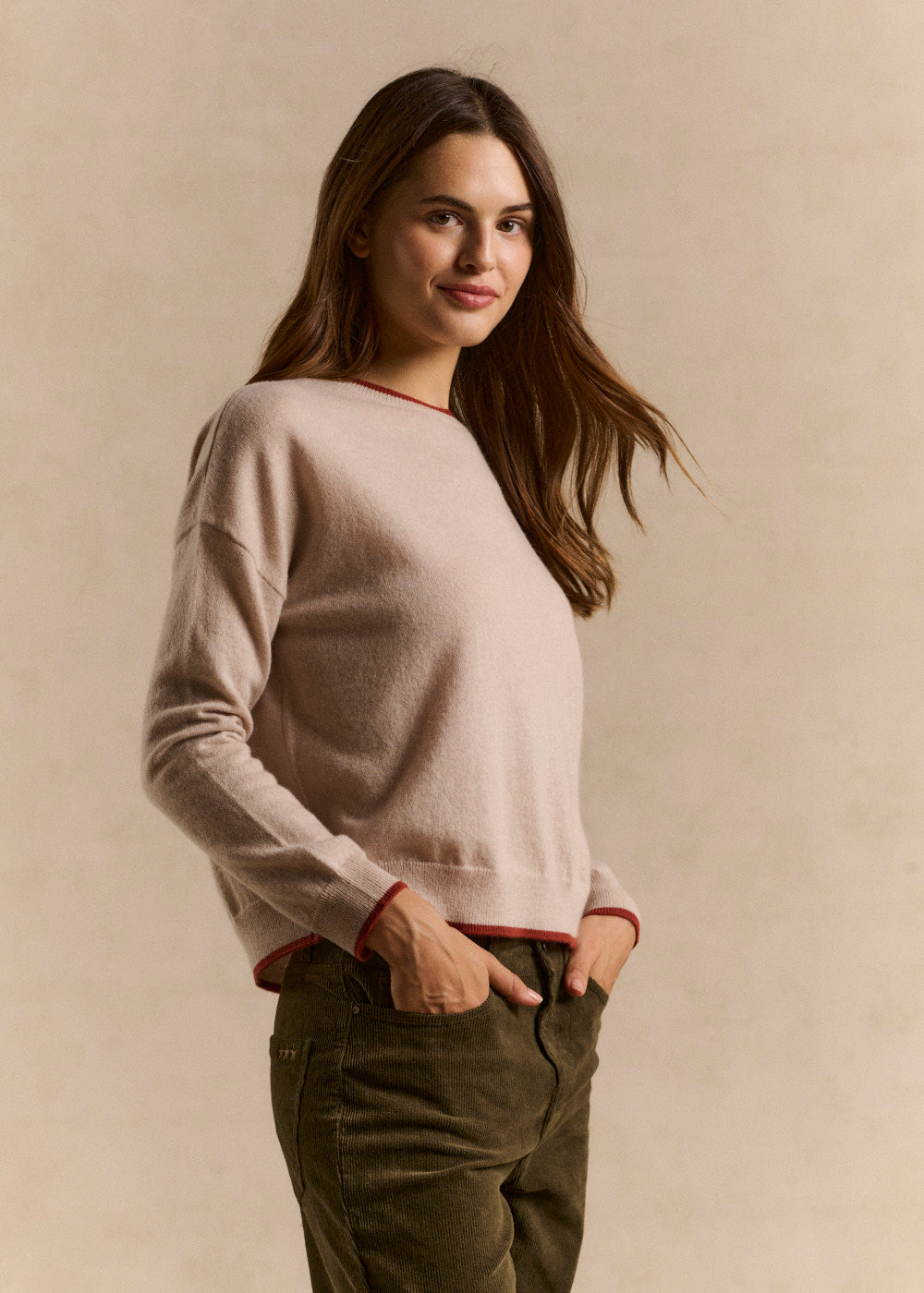 Boat neck cashmere sweater, boxy fit - Sud Express - 2 - Sud Express