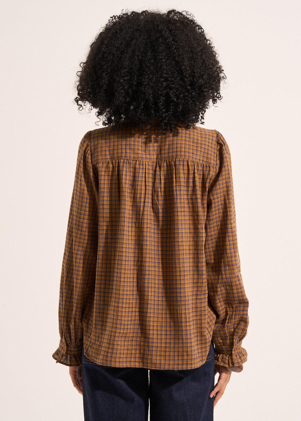 Long-sleeved checked blouse with ruffles - Sud Express - 3 - Sud Express