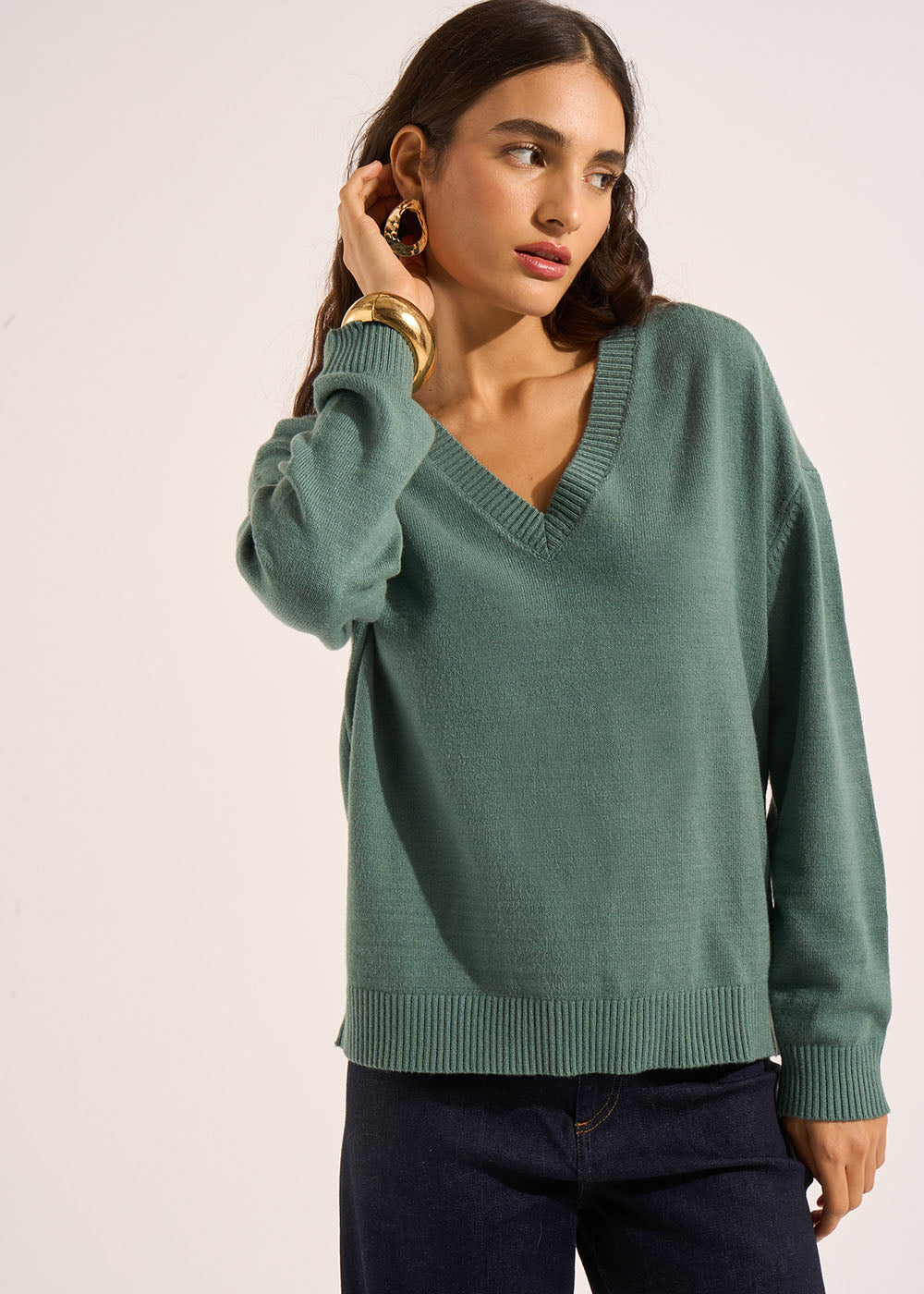 Boxy V-neck sweater - Sud Express - 1 - Sud Express
