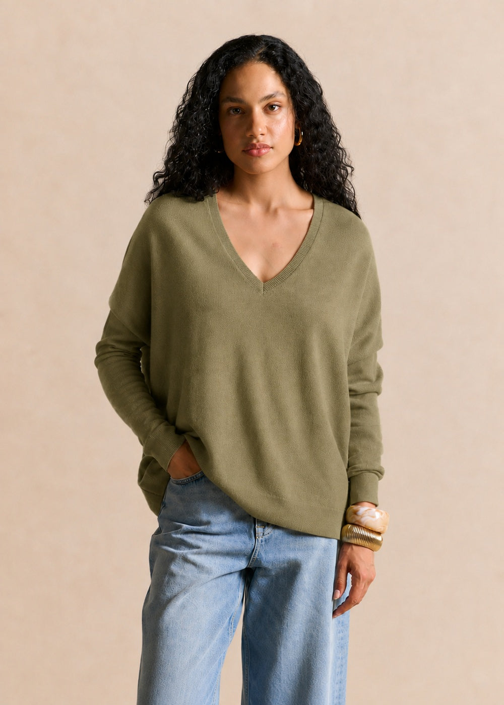 Cashmere V-neck sweater flared fit - Sud Express - 2 - Sud Express