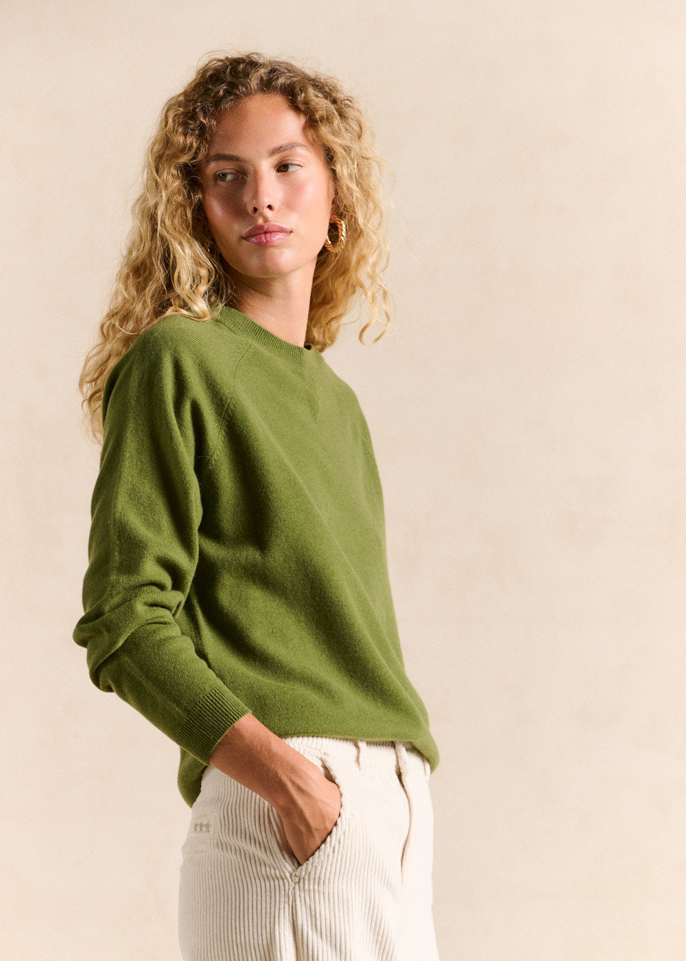 Round-neck 100% wool jumper with ribbed detail - Sud Express - 1 - Sud Express