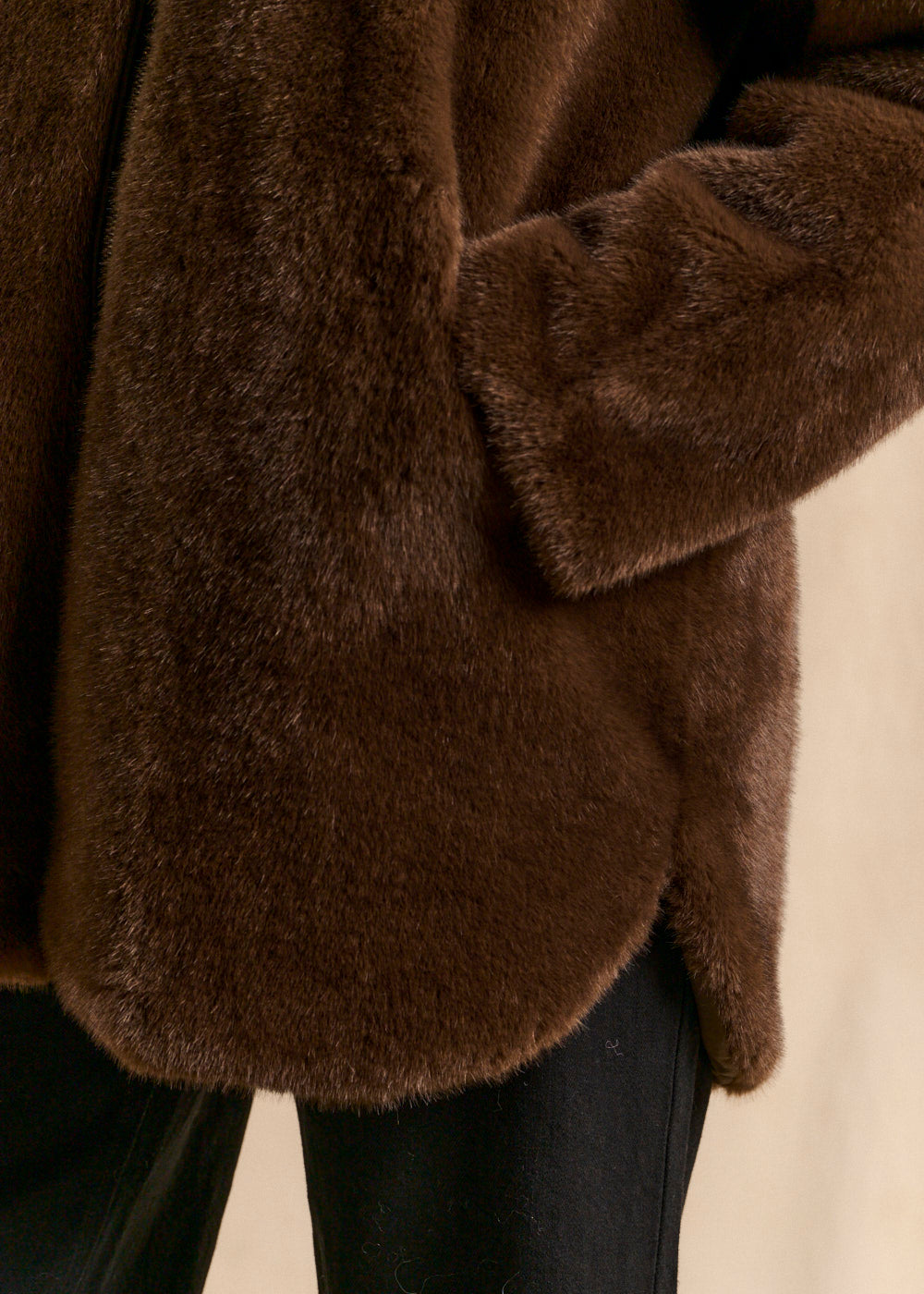 MANILLE Long hooded faux fur coat - 2 - Sud Express - Sud Express