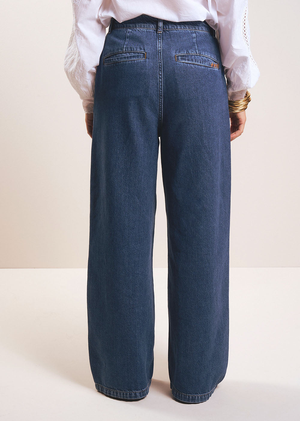 High-waisted trousers with very wide legs - Sud Express - 3 - Sud Express