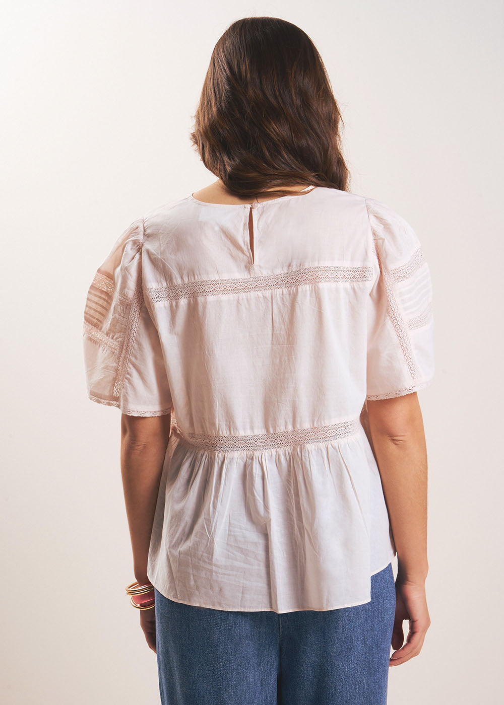 Short-sleeved top with openwork details - Sud Express - 3 - Sud Express
