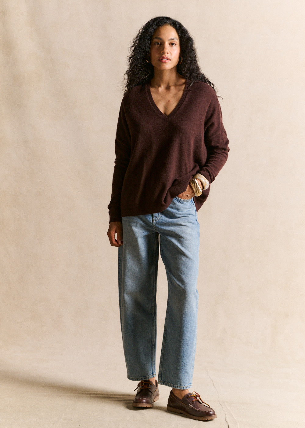 Cashmere V-neck sweater flared fit - Sud Express - 4 - Sud Express
