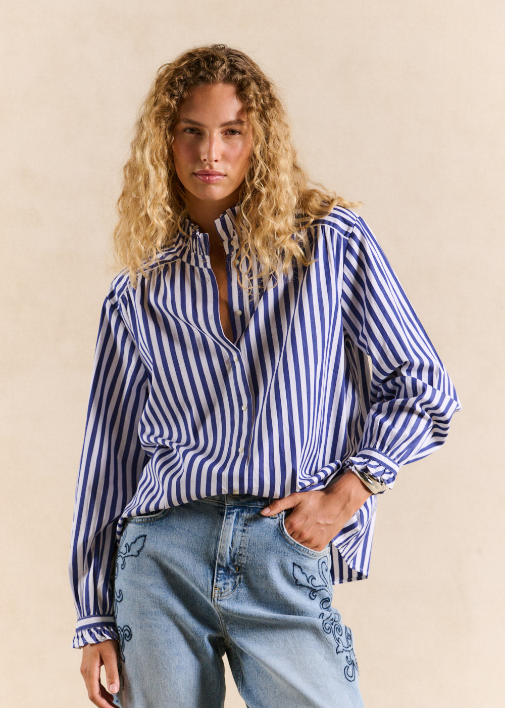 Striped cotton blouse with ruffled collar - Sud Express - 5 - Sud Express