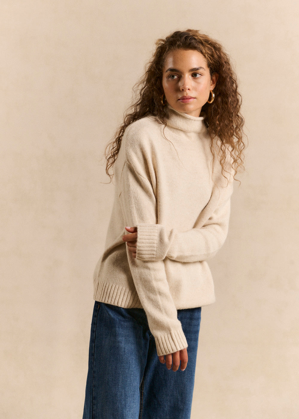 Sweater with a rolled-up high collar and long sleeves - Sud Express - 1 - Sud Express