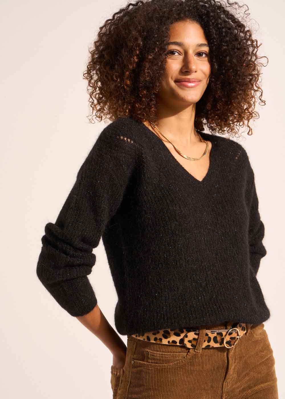 V-neck sweater with 3/4-length sleeves - Sud Express - 1 - Sud Express