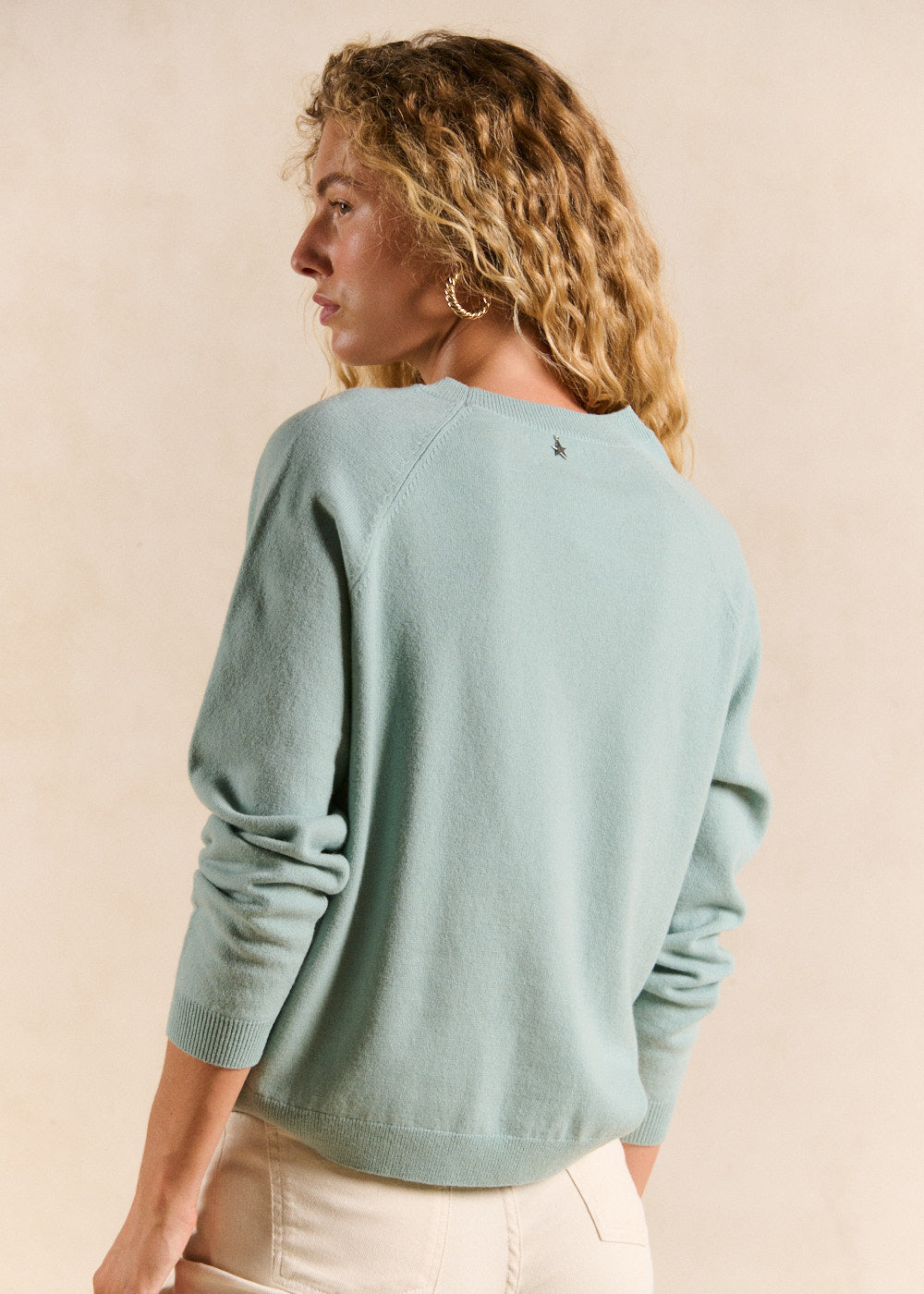 Round-neck 100% wool jumper with ribbed detail - Sud Express - 3 - Sud Express